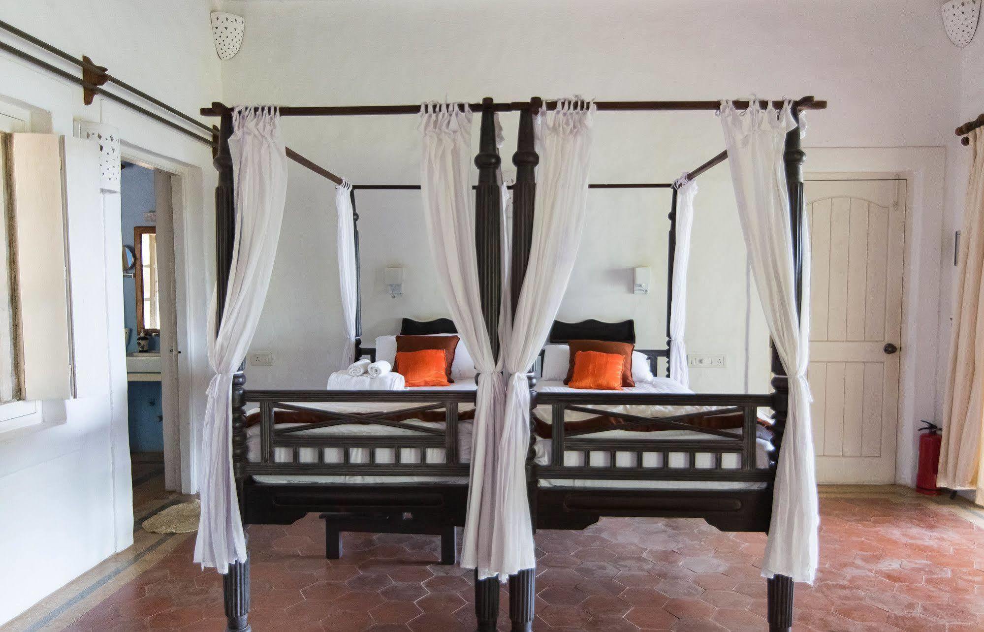 Wildflower Villas - All Villa Hotel, Family Run Candolim Exterior photo